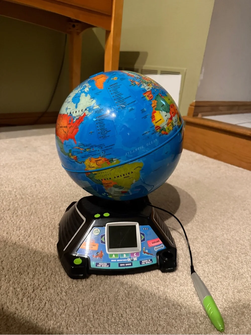 Leapfrog engaging electronic